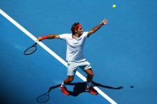 Punters Flock To Federer